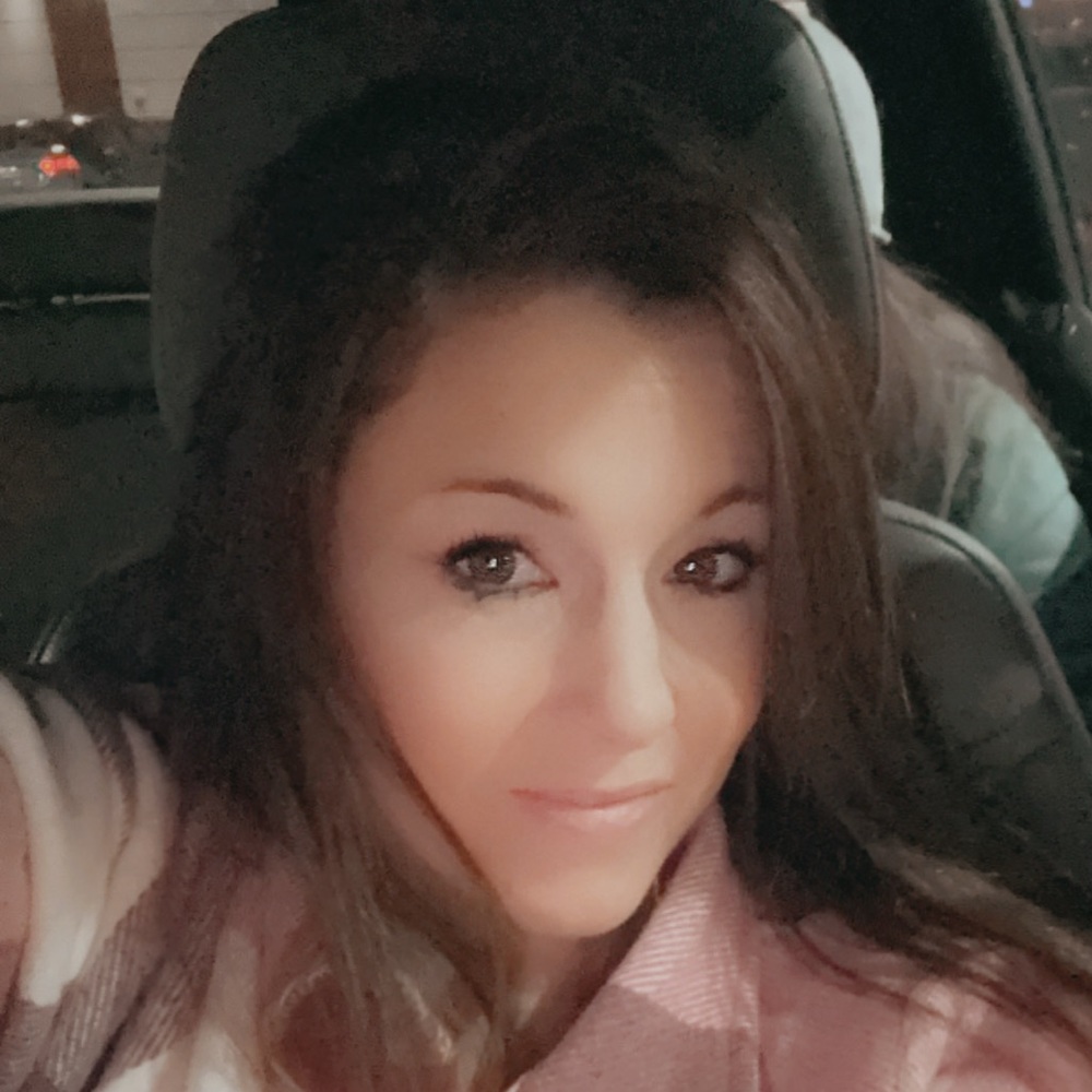 Meet your Posher, Brandi
